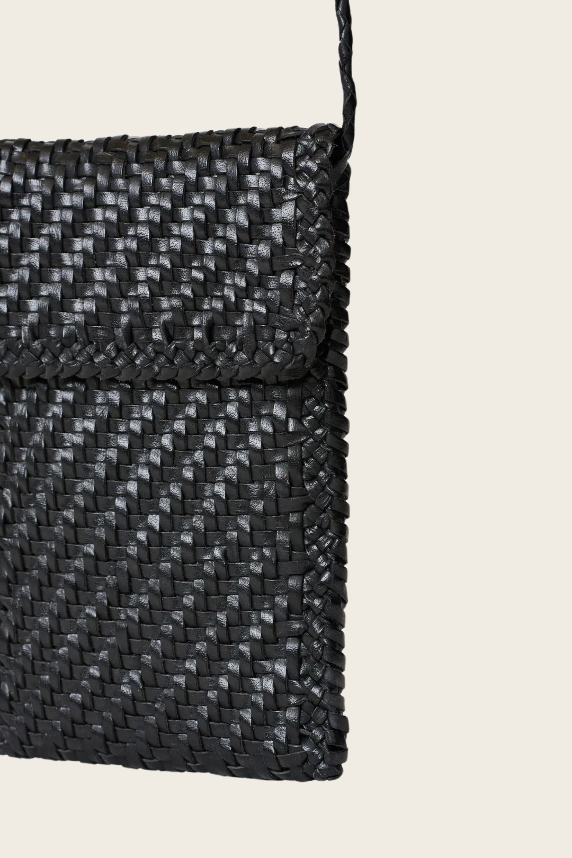 Phone Crossbody Black - Dragon Diffusion