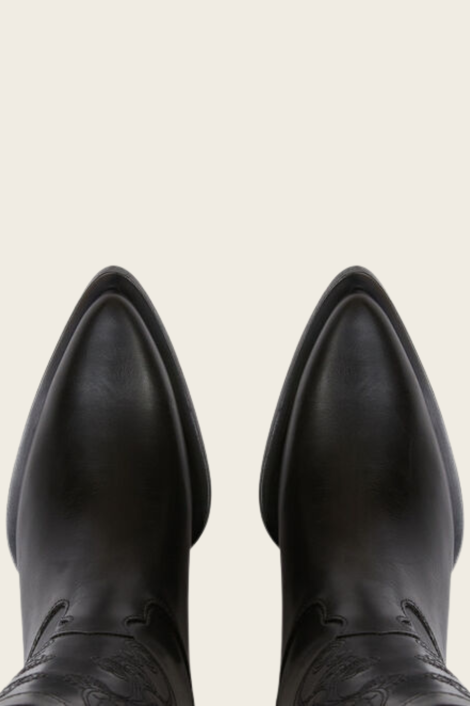 Botas de couro com bordados paisley