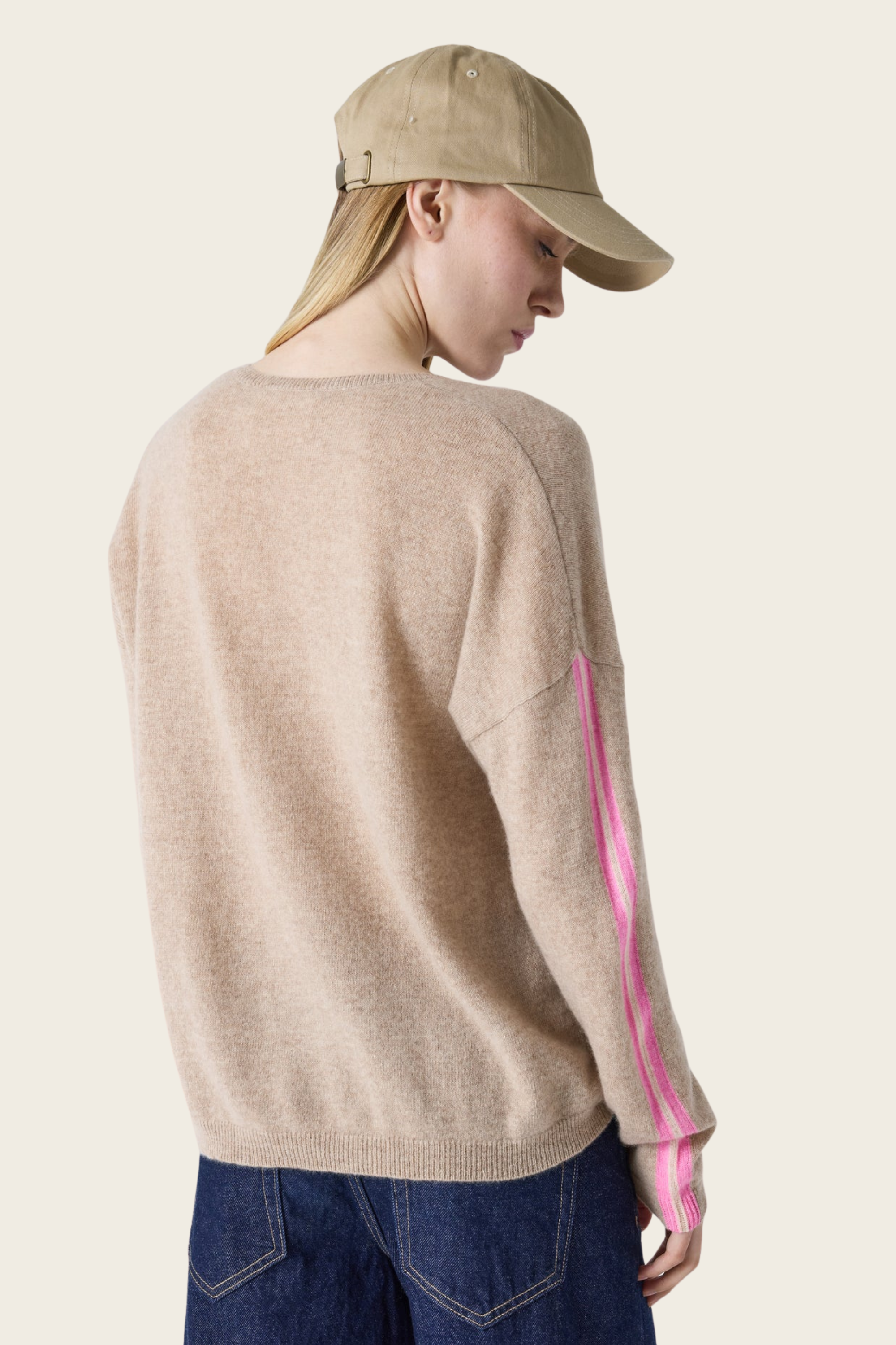 Sweater Alexia com Decote em V – Absolut Cashmere