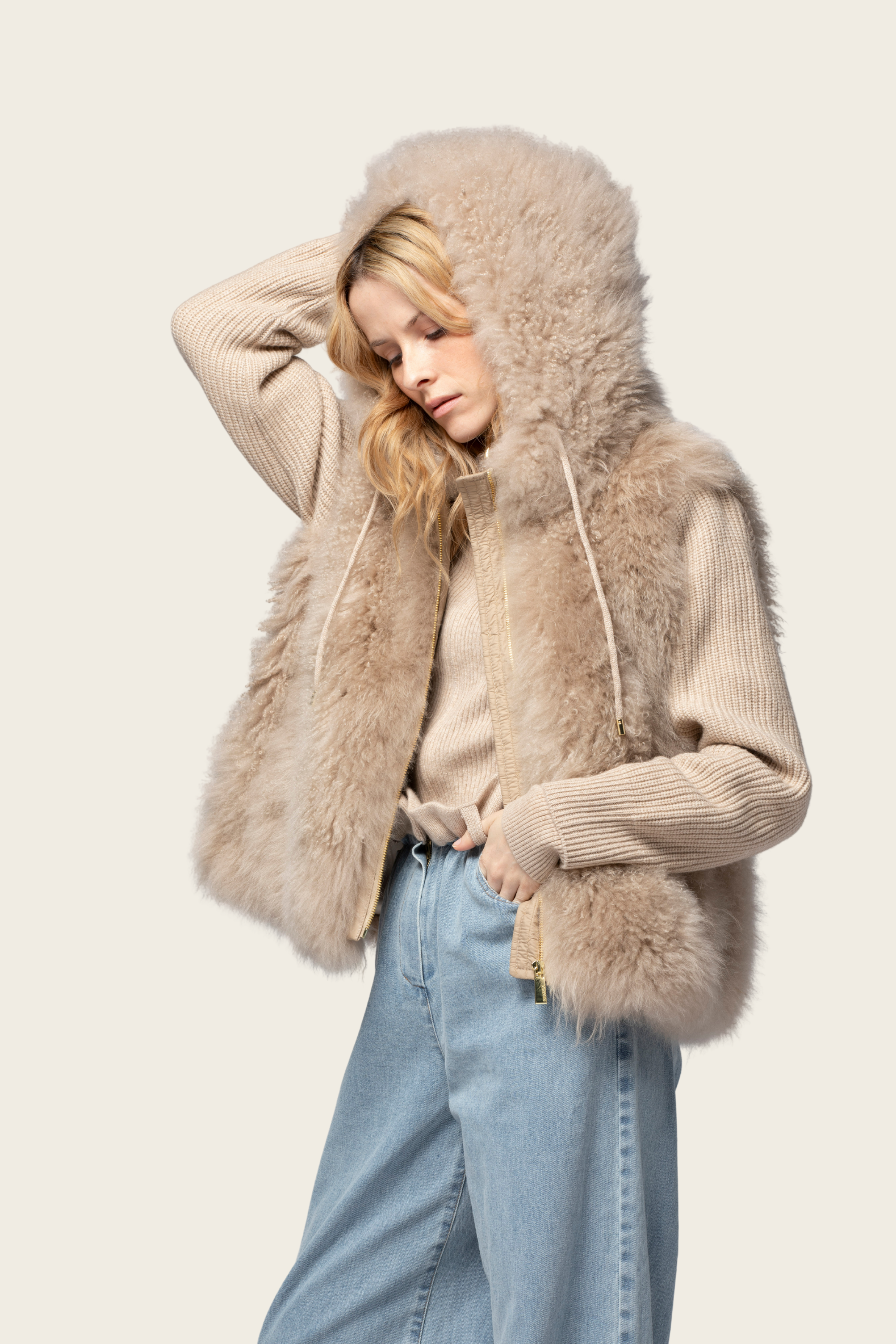 Velvia Vest - Max&Moi, Goat Cashmere and Wool blend, Colour: Latte, Exceptionally soft and warm, New Arrivals, FW25, Espace Cannelle