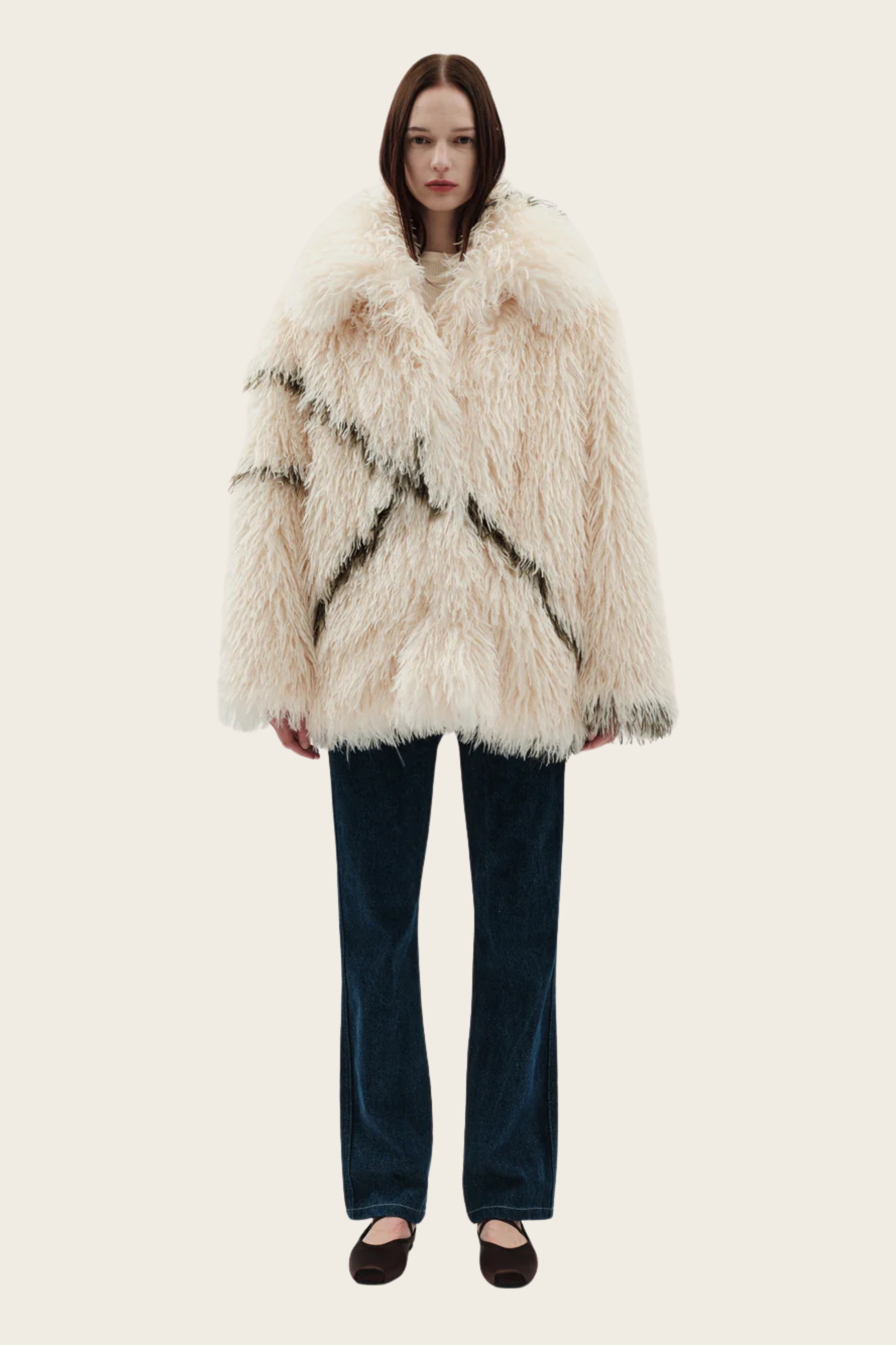 Cocoon Coat, Material: Faux fur, Colour: White with Green contrast fur trim, Relaxed fit, New Arrivals, FW25, Espace Cannelle