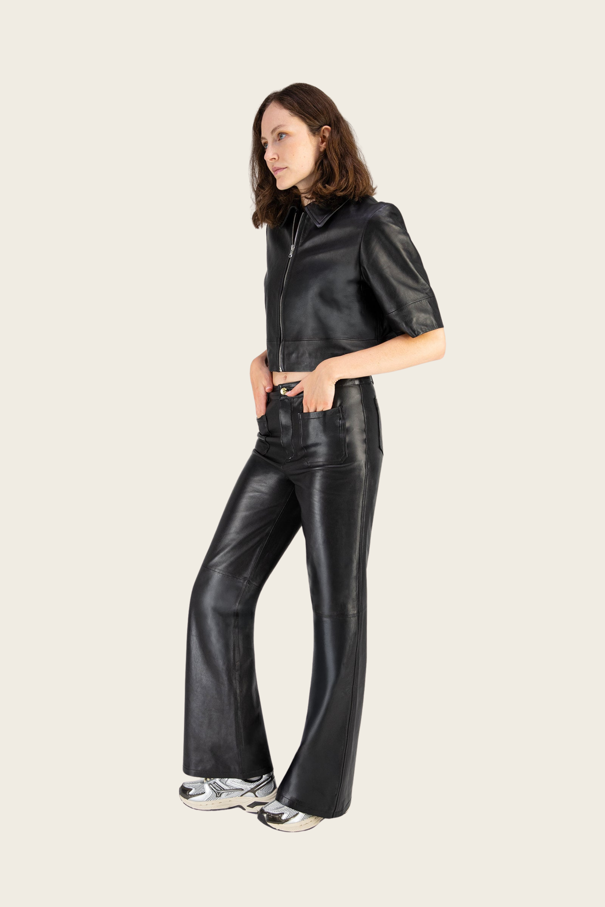 Black Vie jacket by Max&Moi, side view showing cropped hem and short sleeves - espace cannelle
