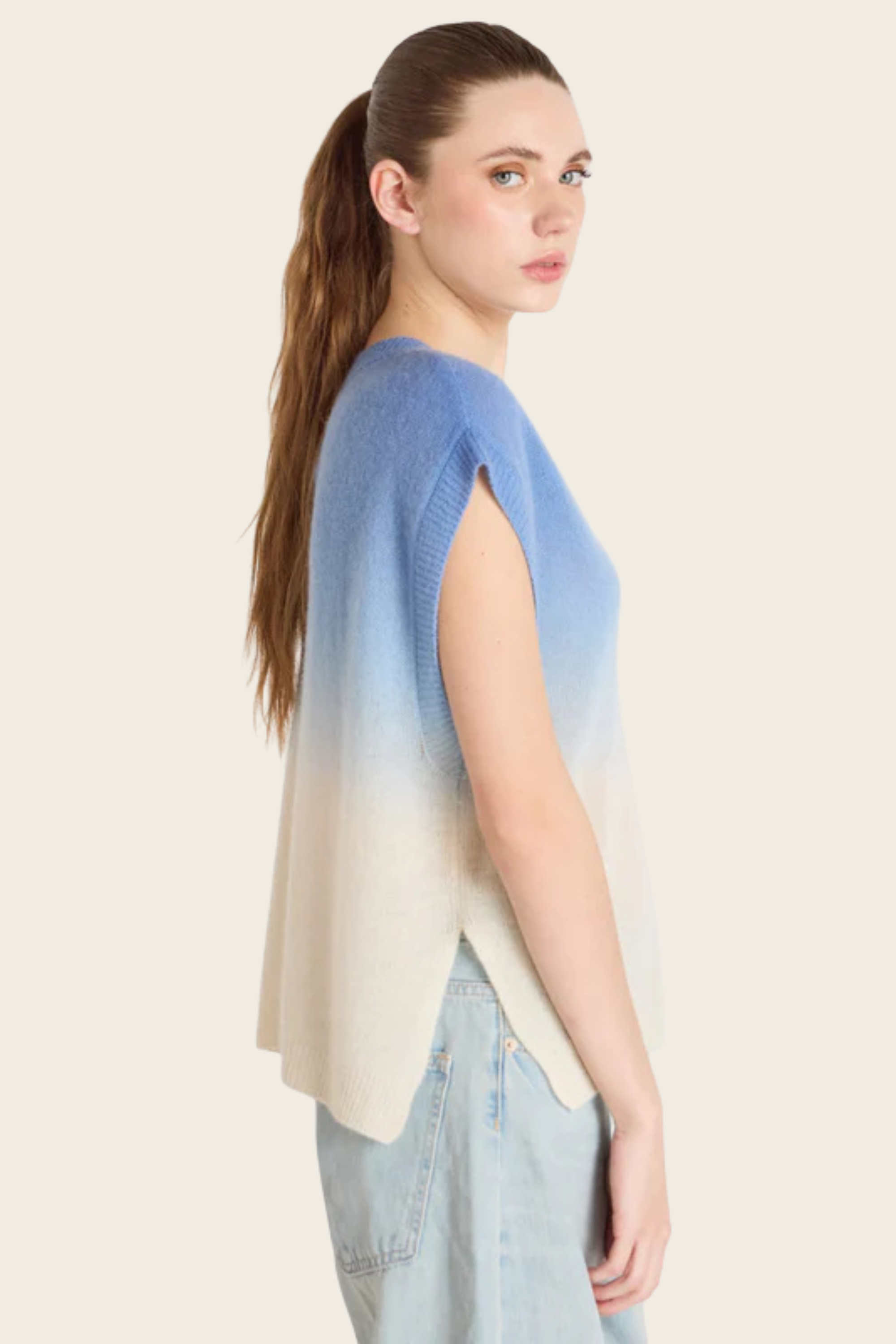 Samantha Sleeveless Sweater - Absolut Cashmere - ESPACE CANNELLE