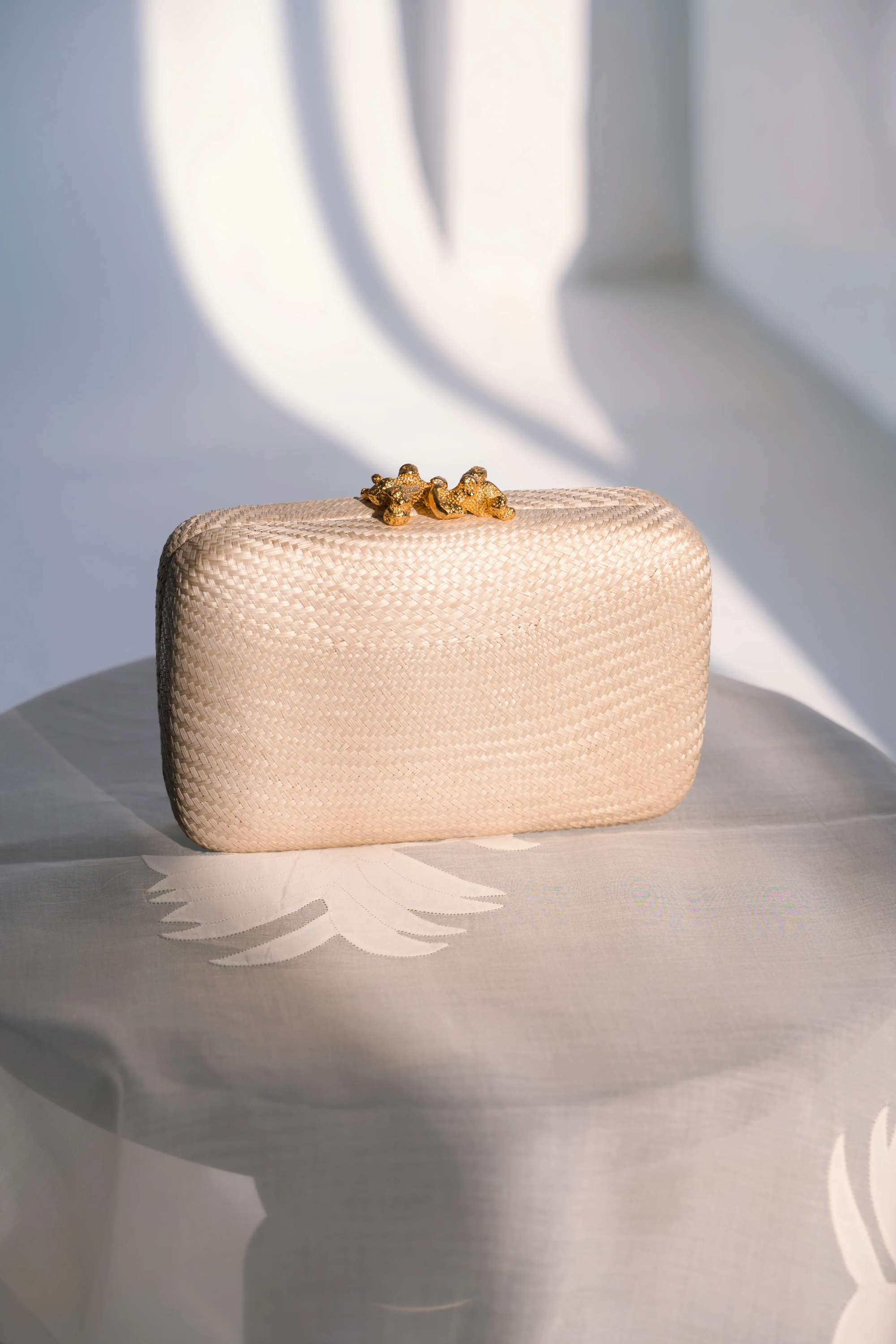 Cara Clutch - Gustoko