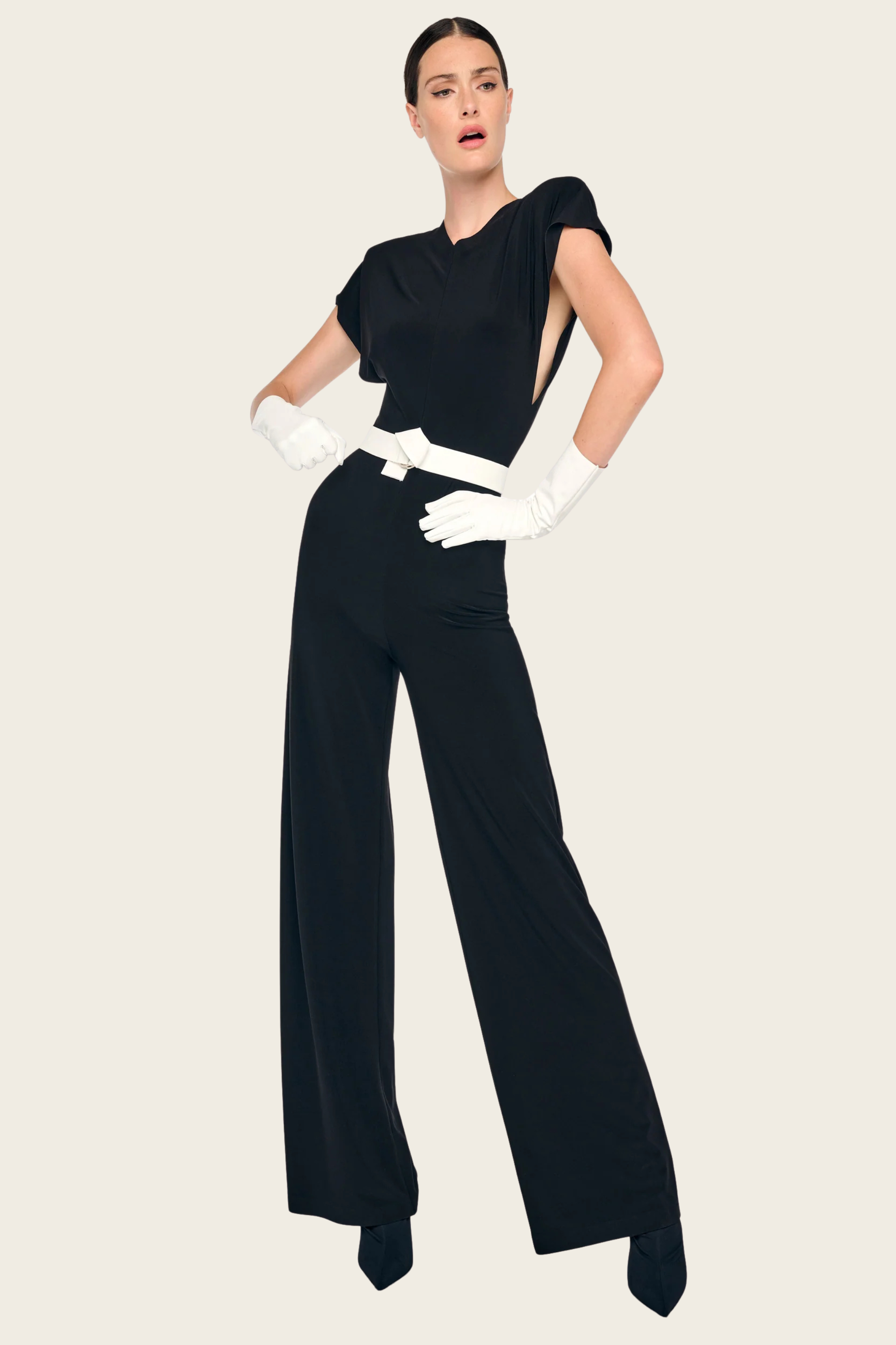 Macacão com manga curta e ombreiras - Norma Kamali