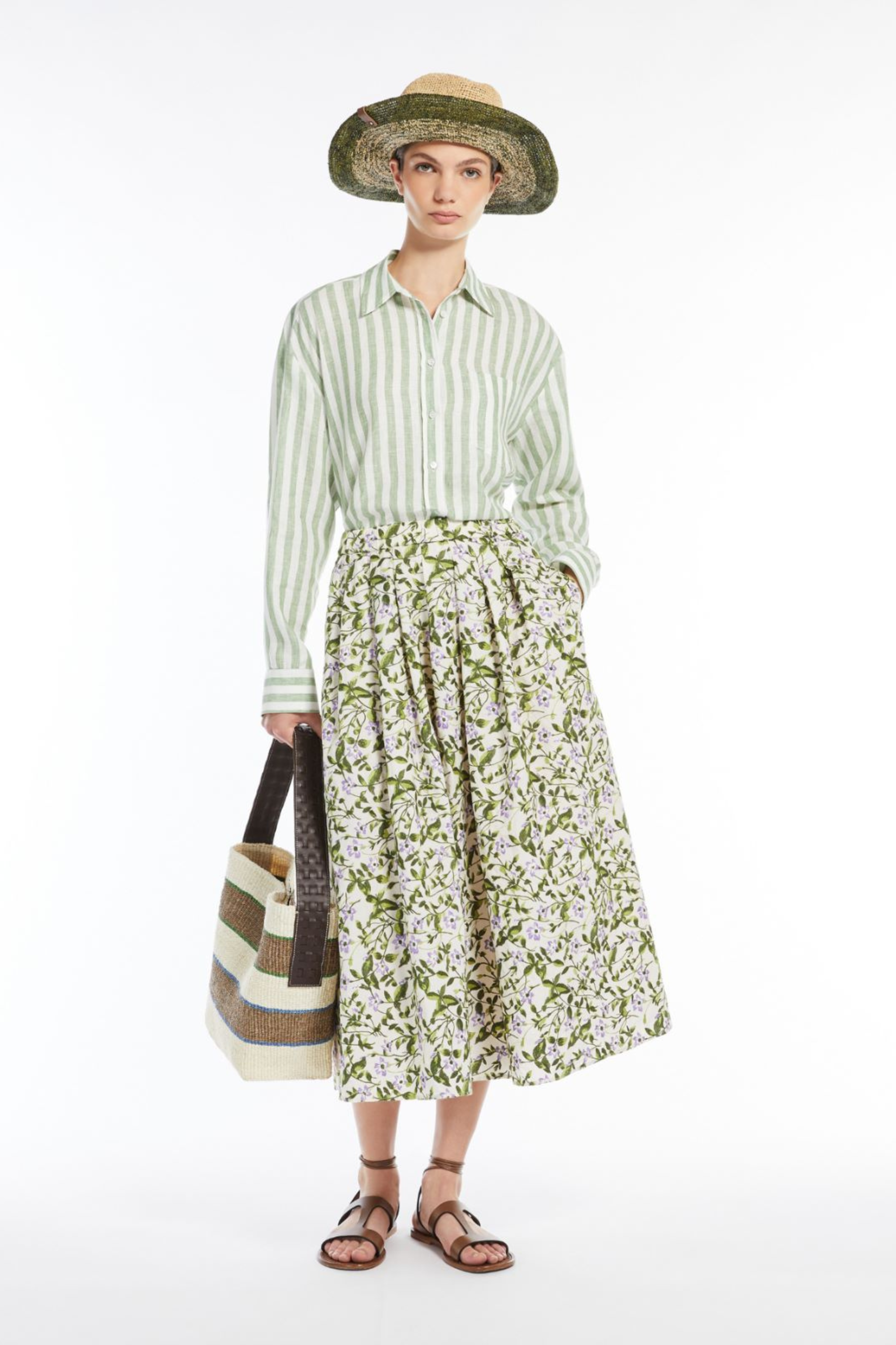 Nolana Green Shirt, Colour: Green, 100% Flax Linen, Pointed collar and dropped shoulders, New Arrivals, SS25, Espace Cannelle