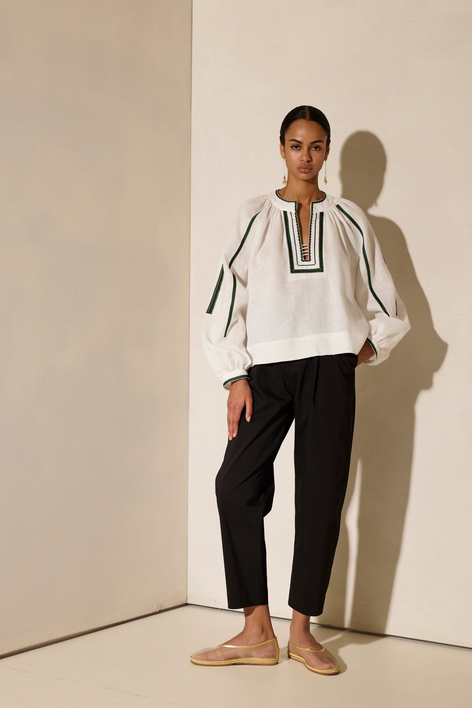 Thessalia Embroidered Linen Blouse - Ancient Kallos